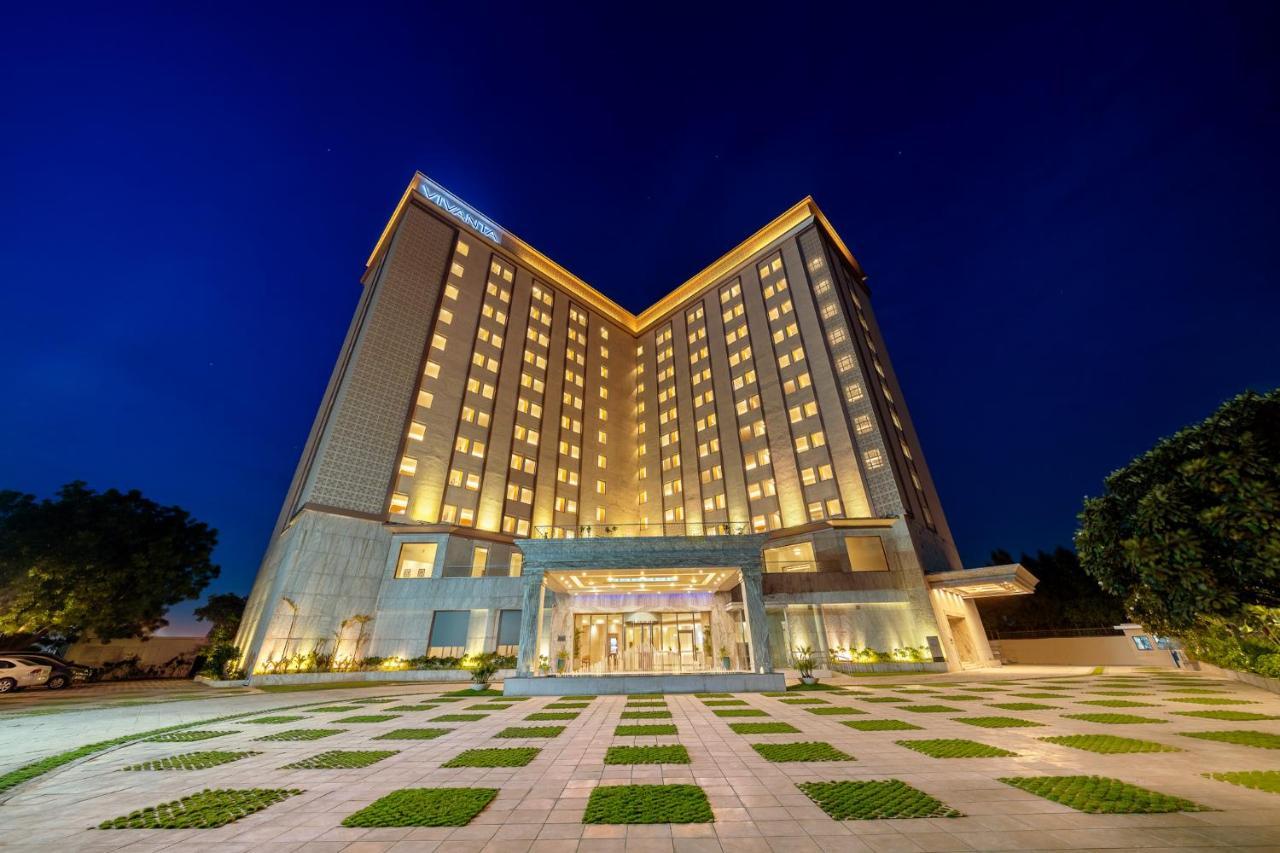 Vivanta Ahmedabad Sg Highway Bagian luar foto