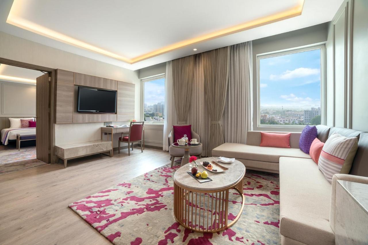 Vivanta Ahmedabad Sg Highway Bagian luar foto