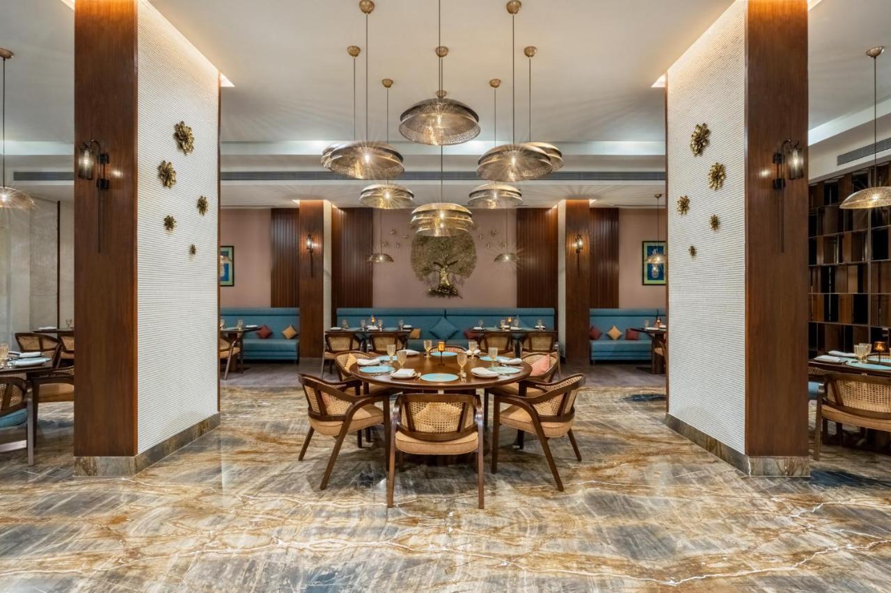 Vivanta Ahmedabad Sg Highway Bagian luar foto