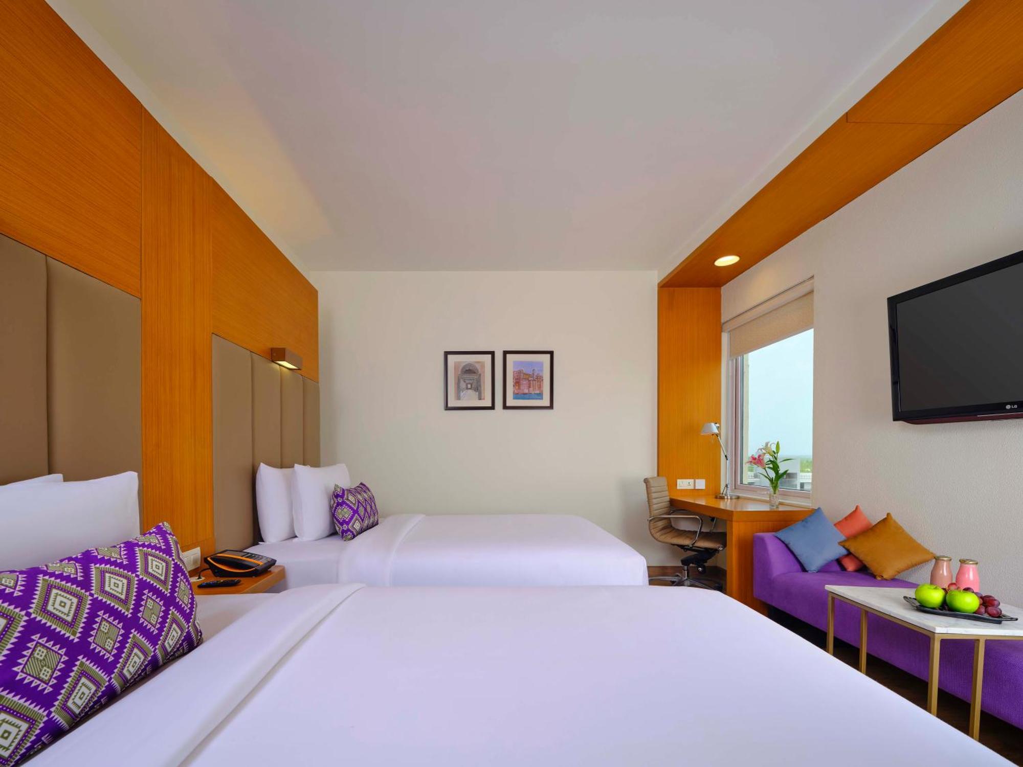Vivanta Ahmedabad Sg Highway Bagian luar foto